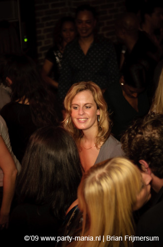 090222_035_aftersix_partymania