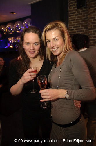 090222_043_aftersix_partymania