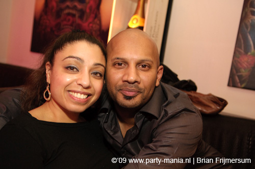 090222_053_aftersix_partymania