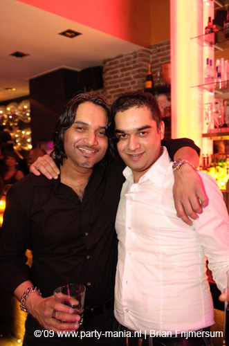 090222_057_aftersix_partymania