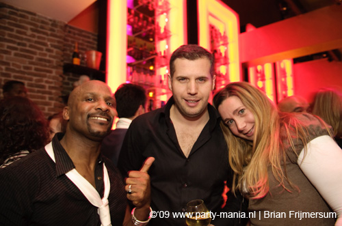 090222_060_aftersix_partymania