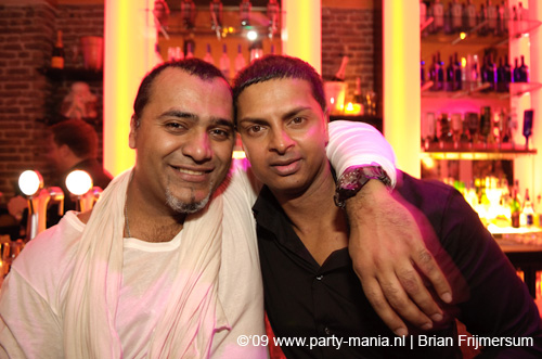 090222_061_aftersix_partymania
