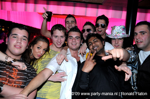 090228_050_expornstar_paard_ronald_partymania