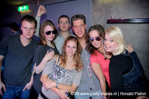090228_122_expornstar_paard_ronald_partymania