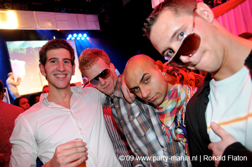 090228_140_expornstar_paard_ronald_partymania