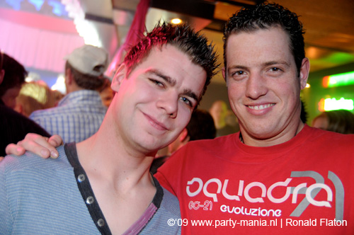 090228_170_expornstar_paard_ronald_partymania