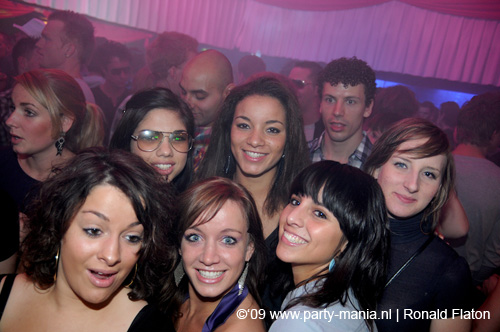 090228_173_expornstar_paard_ronald_partymania