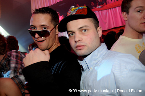 090228_176_expornstar_paard_ronald_partymania