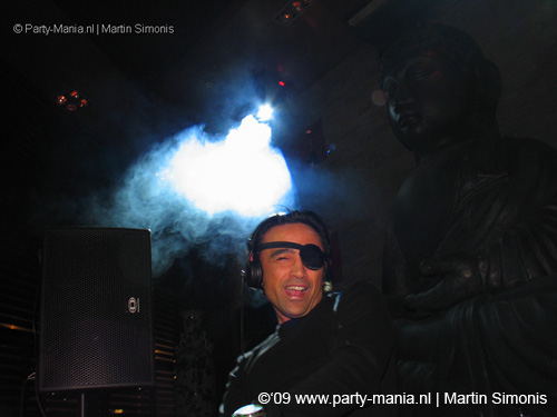 090307_001_spize_me_partymania