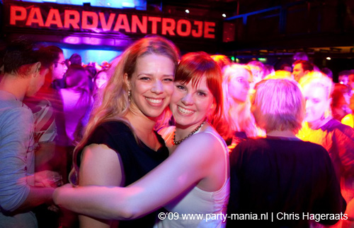 090312_040_no_partymania