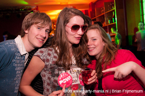 090321_009_supalova_partymania