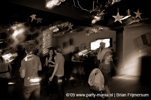 090321_015_supalova_partymania