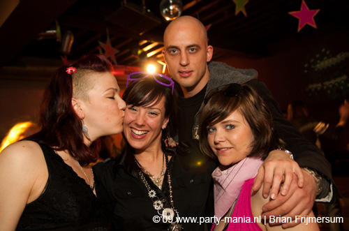 090321_028_supalova_partymania