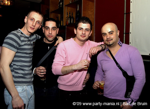 090321_002_supa_lova_partymania