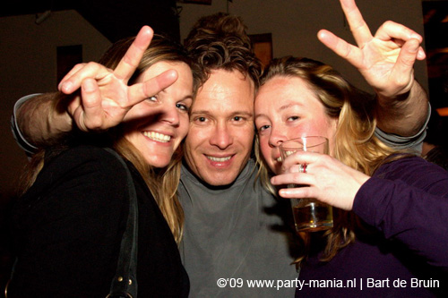 090321_030_supa_lova_partymania