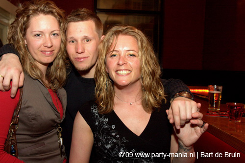 090321_046_supa_lova_partymania