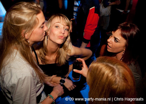090328_008_onefour_partymania
