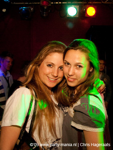 090328_020_onefour_partymania