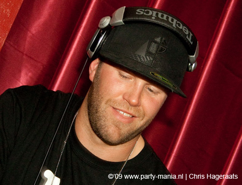 090328_043_onefour_partymania