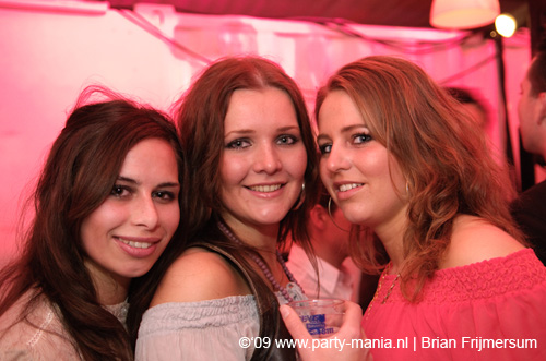 090404_012_los_partymania