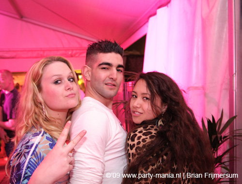 090404_036_los_partymania