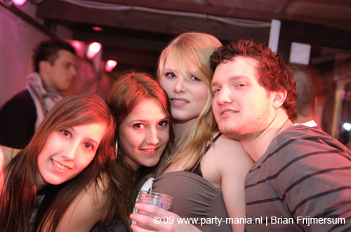 090404_049_los_partymania