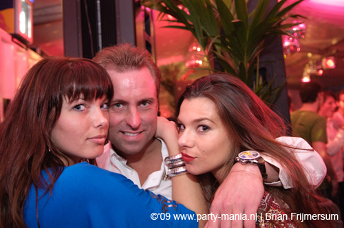 090404_074_los_partymania