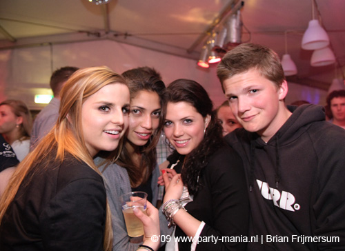 090404_081_los_partymania