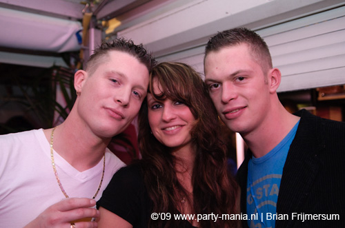 090404_193_los_partymania
