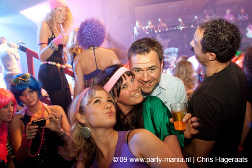 090410_053_glitterclub_partymania