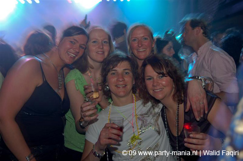 090410_005_glitterclub_partymania