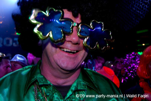 090410_033_glitterclub_partymania