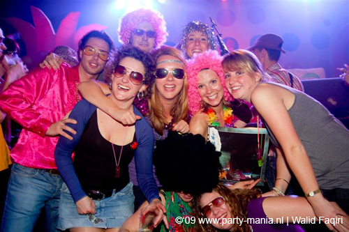 090410_071_glitterclub_partymania