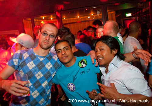 090411_012_madhouse_partymania