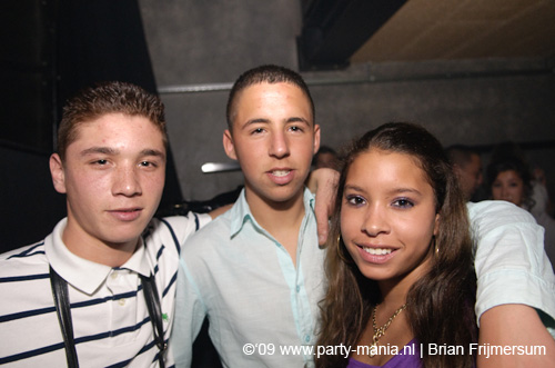 090412_013_los_partymania