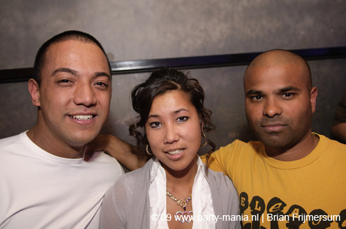 090412_023_los_partymania