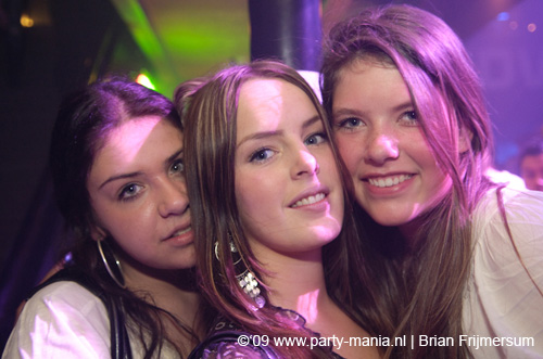 090412_026_los_partymania