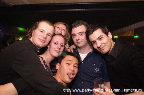 090412_029_los_partymania