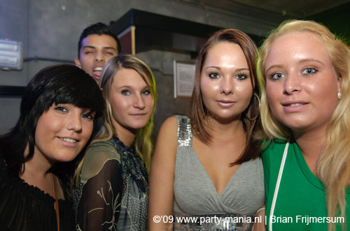 090412_038_los_partymania