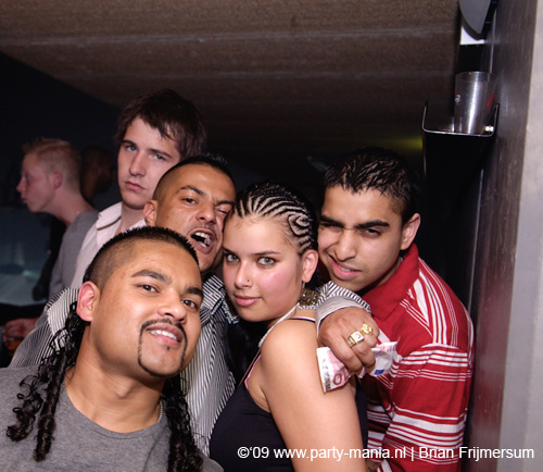 090412_046_los_partymania
