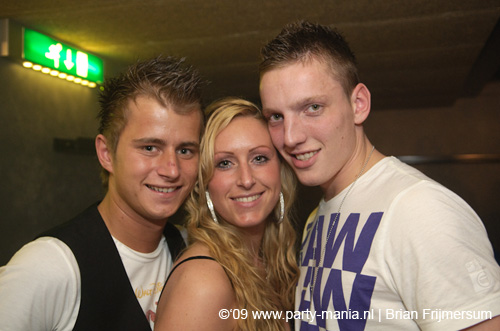 090412_050_los_partymania