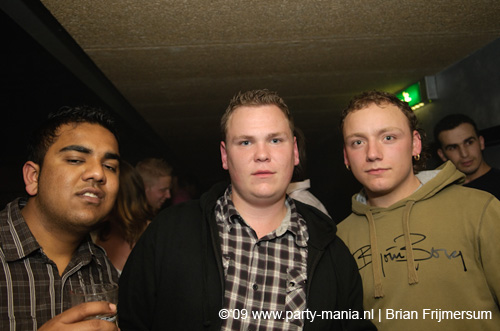 090412_051_los_partymania