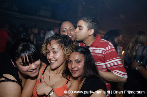090412_054_los_partymania
