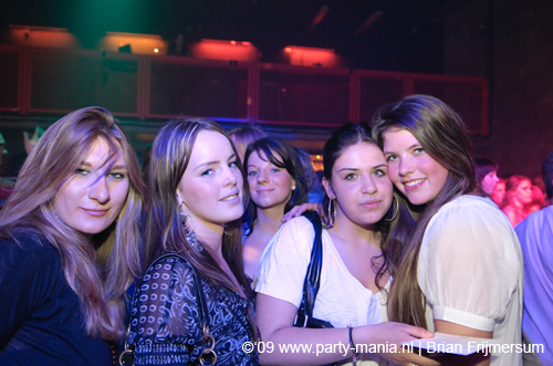 090412_058_los_partymania