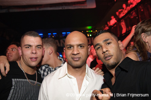 090412_064_los_partymania