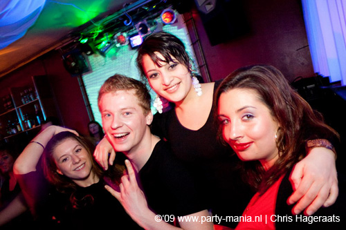 090412_029_remy_onefour_partymania