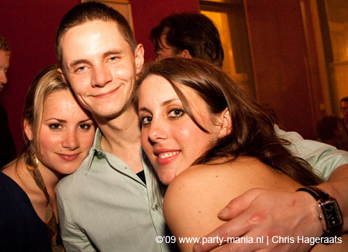 090412_043_remy_onefour_partymania