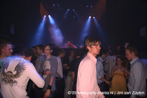 090416_023_paard_no_partymania