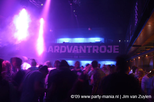 090416_044_paard_no_partymania