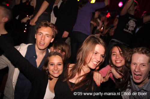 090417_020_supermarkt_partymania